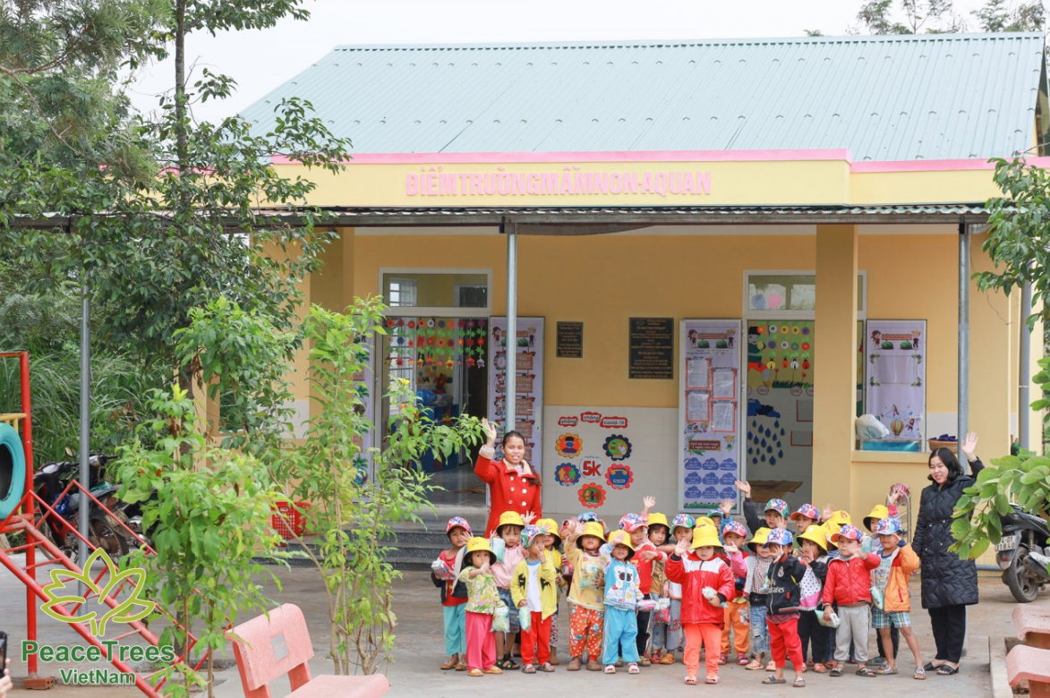 PeaceTrees Vietnam:  Góp phần hàn gắn vết thương chiến tranh, vun đắp tương lai phát triển
