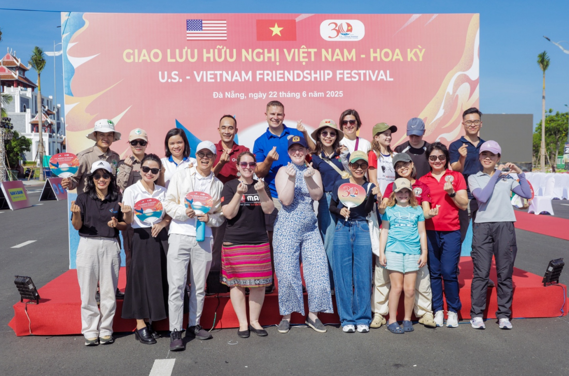 PeaceTrees Vietnam:  Góp phần hàn gắn vết thương chiến tranh, vun đắp tương lai phát triển