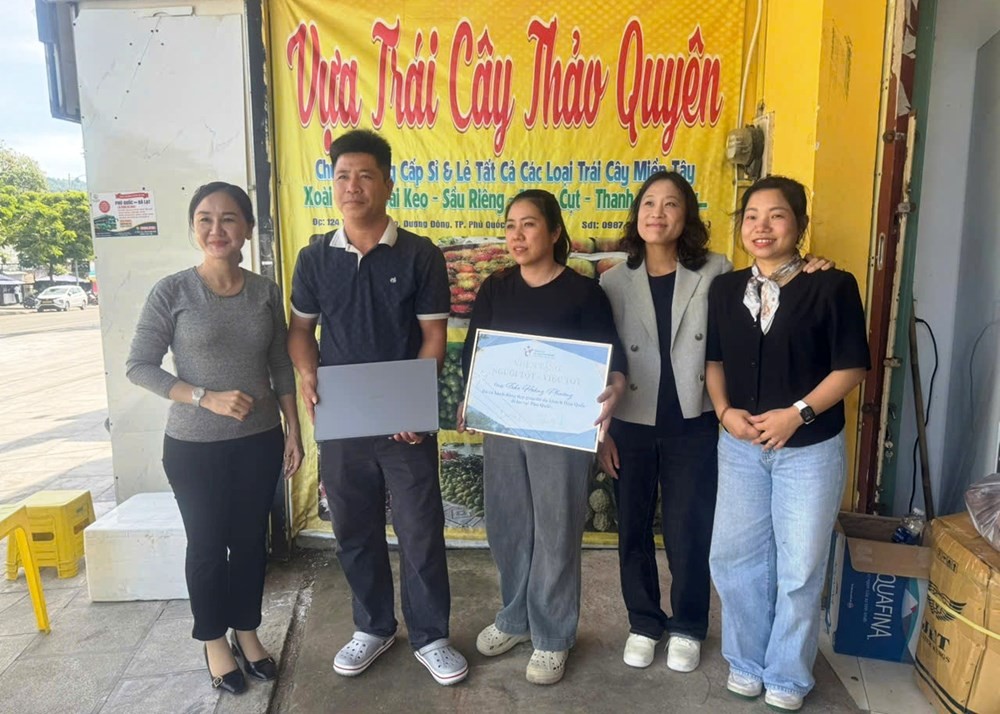 Hàn Quốc tri ân người bán trái cây ở Phú Quốc vì nghĩa cử đẹp