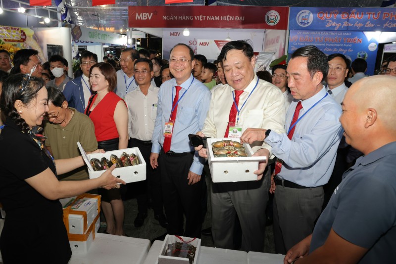 Tôn vinh “Hương rừng - Vị biển”, khẳng định thương hiệu quốc gia Tôn vinh “Hương rừng - Vị biển”, khẳng định thương hiệu quốc gia