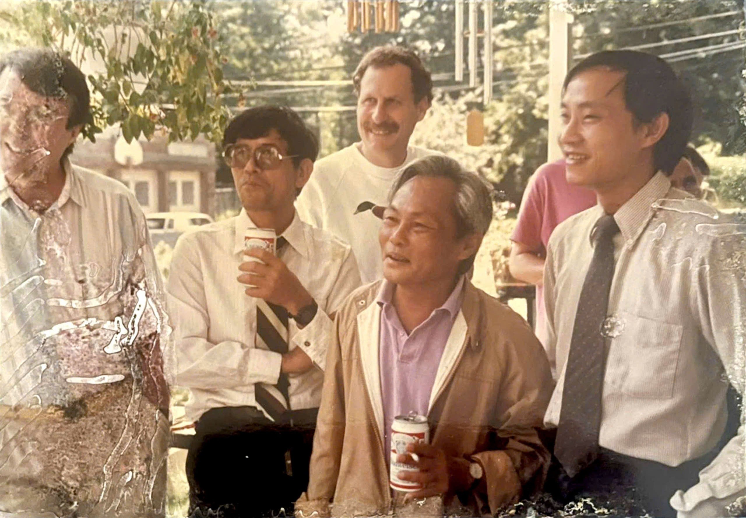 Khi người dân thúc đẩy hòa giải Việt - Mỹ