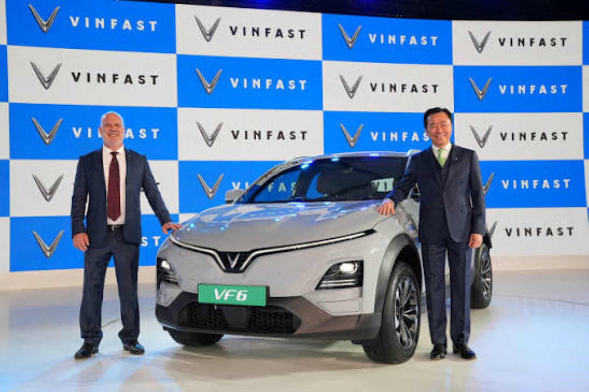 VinFast VF 6 trong lễ ra mắt tại thị trường Ấn Độ. VinFast VF 6 trong lễ ra mắt tại thị trường Ấn Độ.