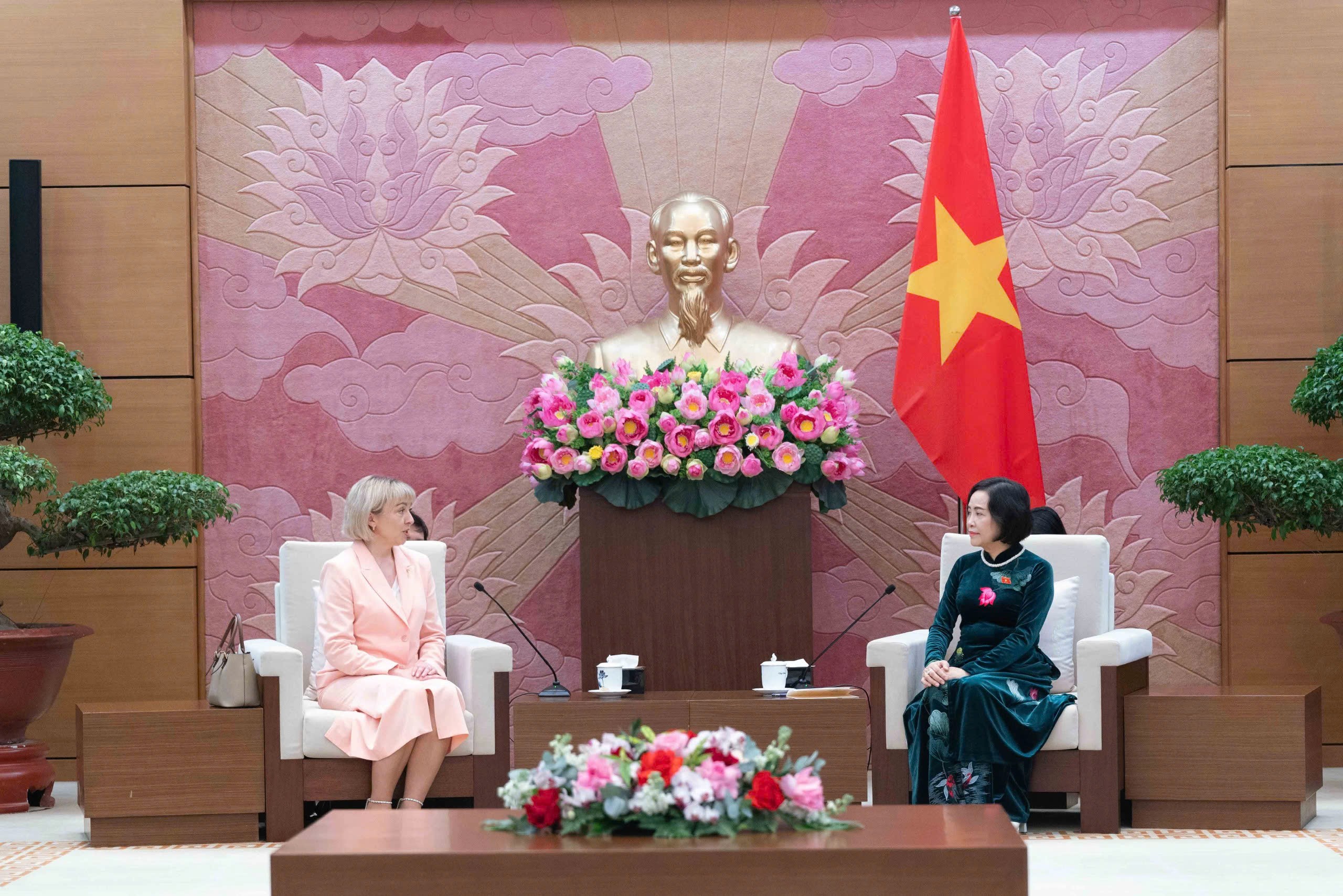 Phụ nữ Việt Nam - Belarus tăng cường kết nối vì hòa bình, văn hóa và quyền bình đẳng