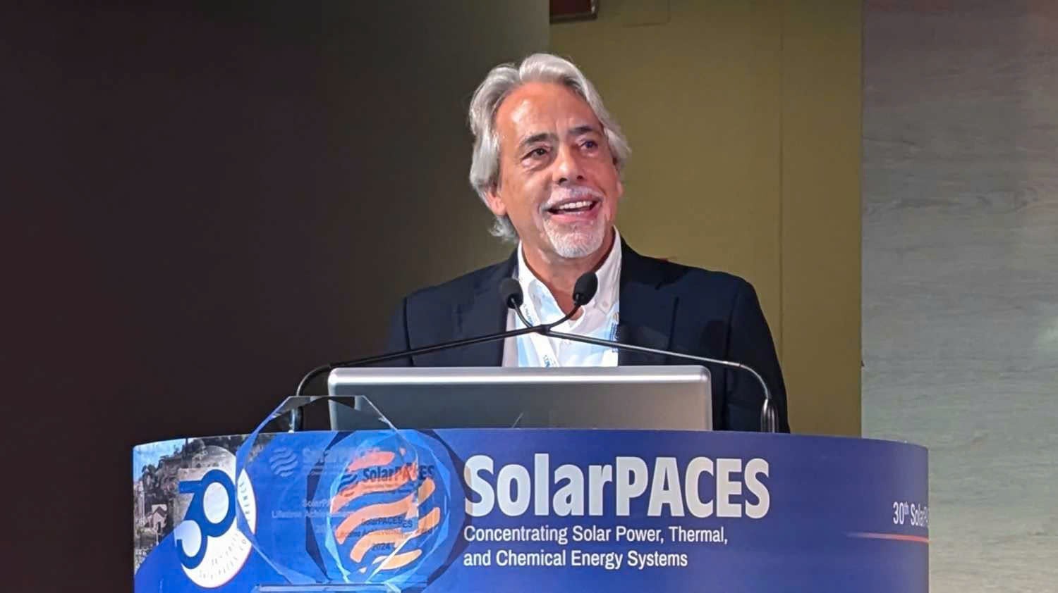 Tiến sĩ Nadia Radzman cho rằng VinFuture lan tỏa tinh thần đổi mới vì con người, mang lợi ích thiết thực của khoa học tới những cộng đồng cần được chú ý nhất. (Ảnh: Business Weekly)