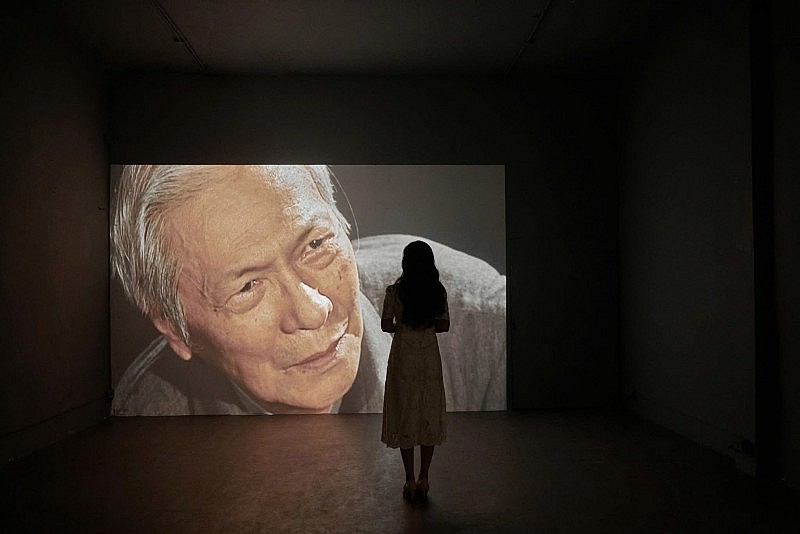 “Trình độ duy nhất cần có trong cảm thụ nghệ thuật đó là tự do”