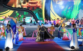 khai mac festival song hong lan thu nhat