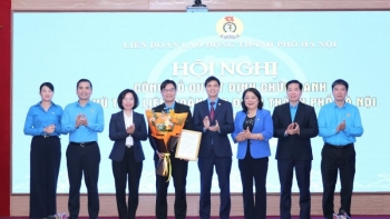 ong nguyen van thang giu chuc chu tich lien doan lao dong thanh pho ha noi