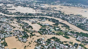thu tuong hop khan tu algeria chi dao huy dong tong luc cuu nhan dan vung mua lu mien trung