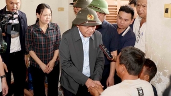 thuong truc ban bi thu tran cam tu tham nhan dan vung lu khanh hoa