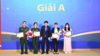 trao giai cuoc thi viet vong tay cong doan lan thu v