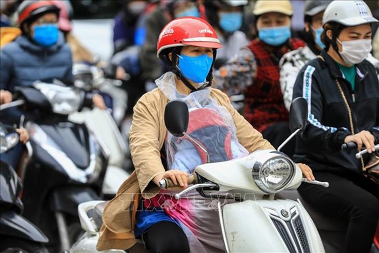 ngày nắng, trời rét. Nhiệt độ thấp nhất trong đợt không khí lạnh này phổ biến 12-15 độ. ngày nắng, trời rét. Nhiệt độ thấp nhất trong đợt không khí lạnh này phổ biến 12-15 độ.