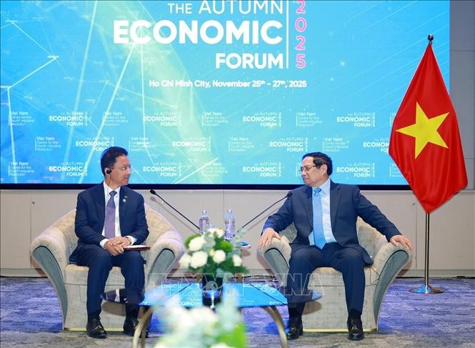 Thủ tướng Phạm Minh Chính tiếp khách quốc tế tham dự Diễn đàn Kinh tế mùa Thu Thủ tướng Phạm Minh Chính tiếp khách quốc tế tham dự Diễn đàn Kinh tế mùa Thu