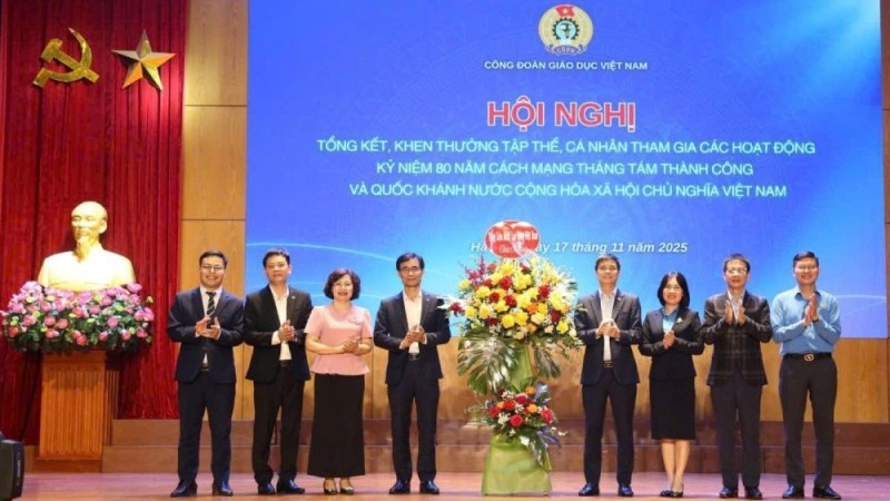 Công đoàn Giáo dục tổng kết hoạt động kỷ niệm A80