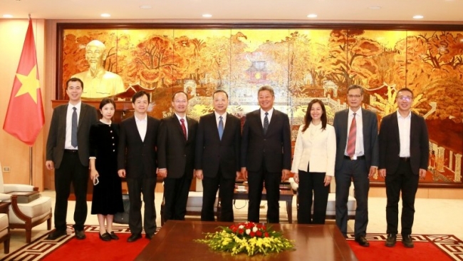 Tăng cường kết nối giữa Thủ đô Hà Nội và thành phố Quảng Châu (Trung Quốc)