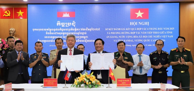 An Giang và Kandal (Campuchia) thắt chặt quan hệ hợp tác hữu nghị An Giang và Kandal (Campuchia) thắt chặt quan hệ hợp tác hữu nghị