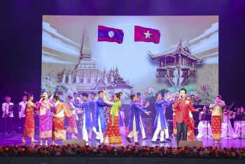 Nửa thế kỷ xây dựng và phát triển: Lào khẳng định quan hệ 