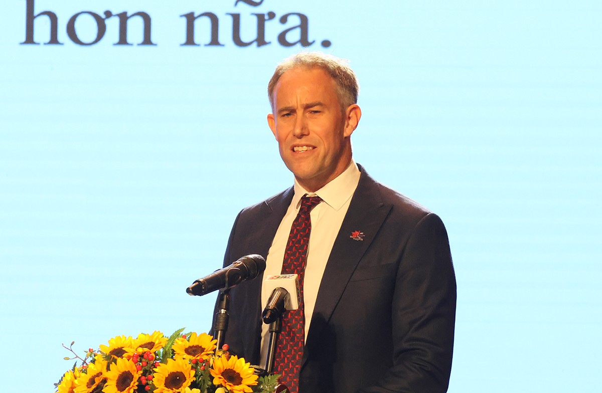 Tổng Lãnh sự New Zealand tại TP.HCM Scott James phát biểu tại lễ kỷ niệm. (Ảnh: Cổng thông tin điện tử TP.HCM) Tổng Lãnh sự New Zealand tại TP.HCM Scott James phát biểu tại lễ kỷ niệm. (Ảnh: Cổng thông tin điện tử TP.HCM)