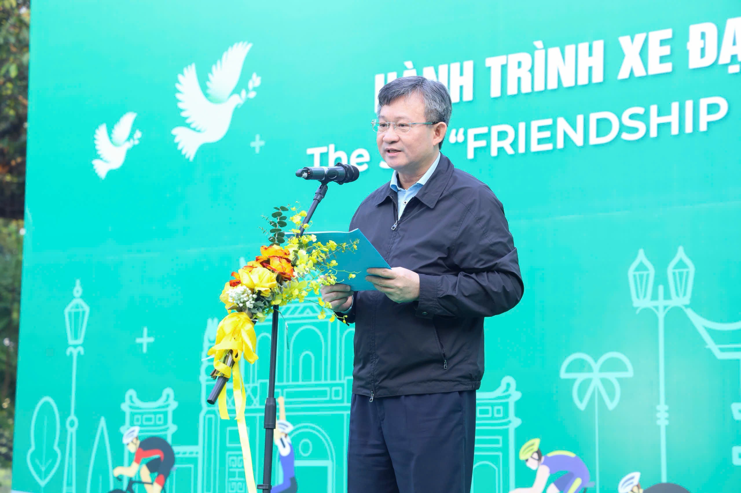 Hành trình xe đạp hữu nghị vì Hà Nội xanh lần thứ 5: Lan tỏa lối sống xanh, gắn kết bạn bè quốc tế Hành trình xe đạp hữu nghị vì Hà Nội xanh lần thứ 5: Lan tỏa lối sống xanh, gắn kết bạn bè quốc tế