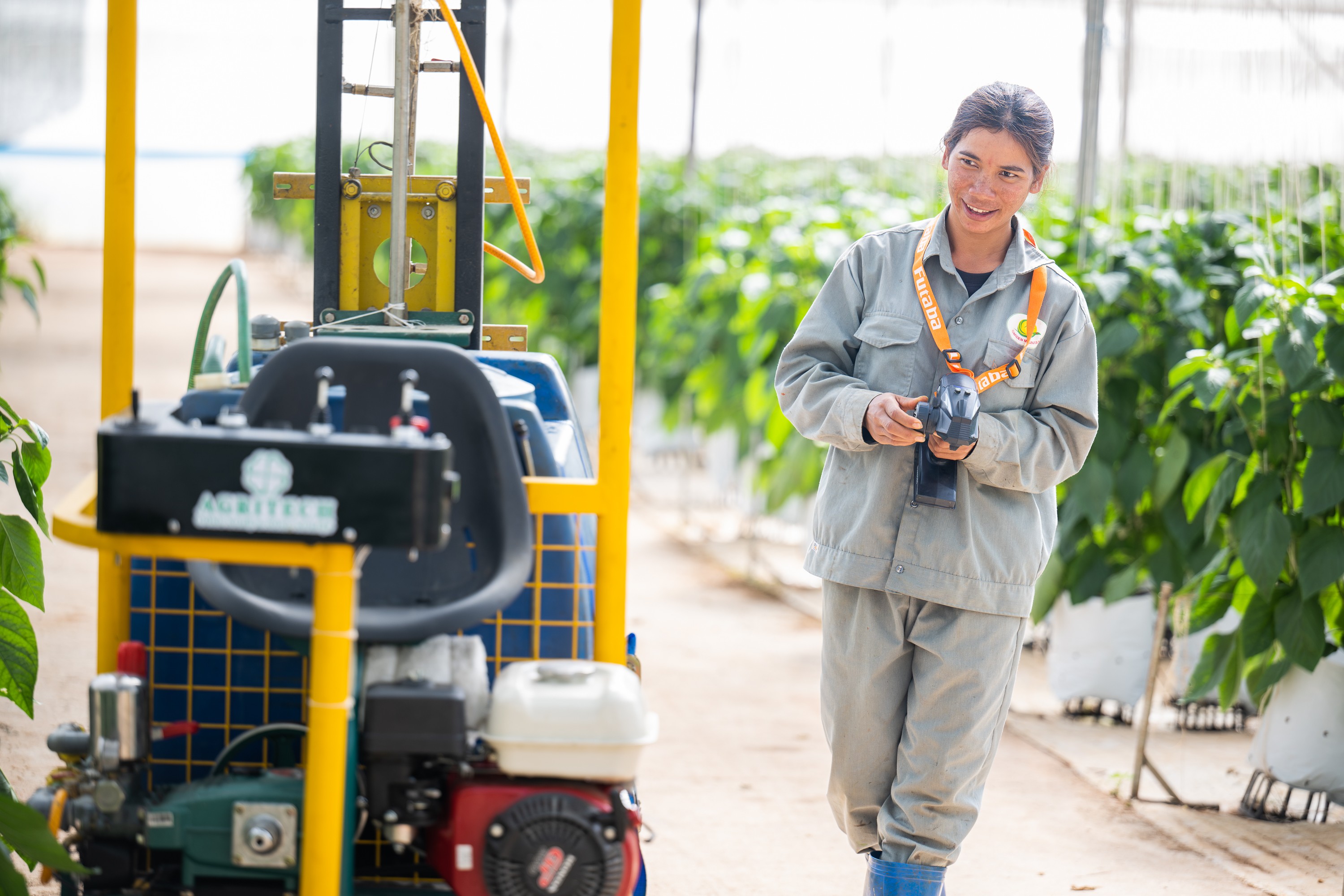 Đảm bảo quyền lao động, an sinh xã hội và bình đẳng giới nằm trong các trọng tâm trong các dự án của Oxfam thúc đẩy kinh doanh có trách nhiệm Đảm bảo quyền lao động, an sinh xã hội và bình đẳng giới nằm trong các trọng tâm trong các dự án của Oxfam thúc đẩy kinh doanh có trách nhiệm