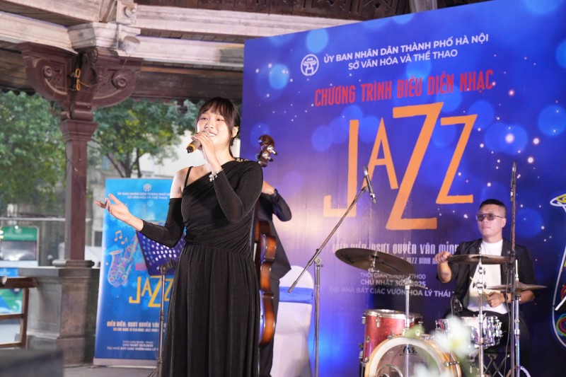 Một tiết mục của chương trình. (Ảnh: T.L) Một tiết mục của chương trình. (Ảnh: T.L)