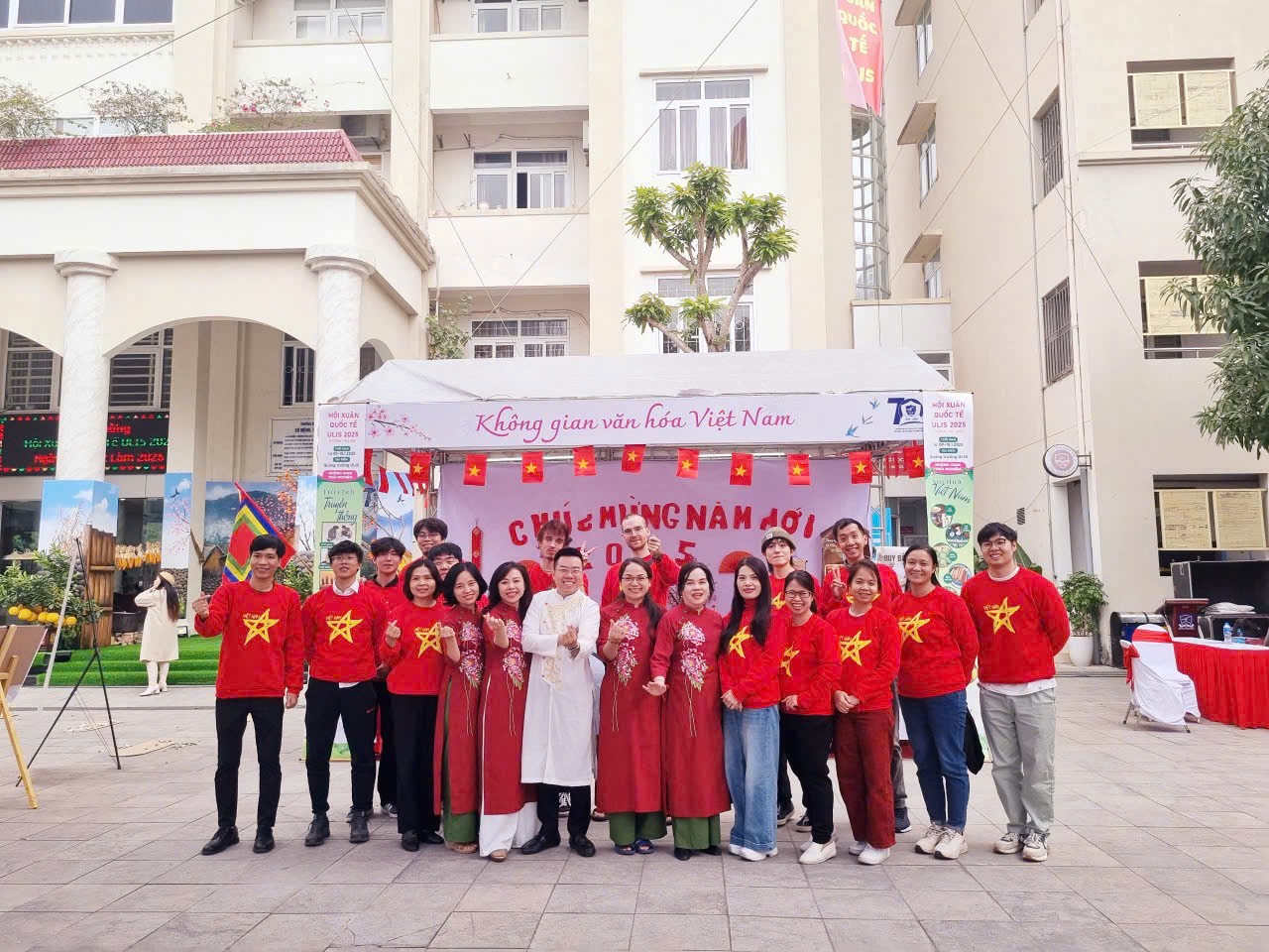 Hikaru Watanabe: tiếng Việt hay từ những điều rất bình dị, tiếng rao buổi sáng, câu chào mỗi ngày Hikaru Watanabe: tiếng Việt hay từ những điều rất bình dị, tiếng rao buổi sáng, câu chào mỗi ngày