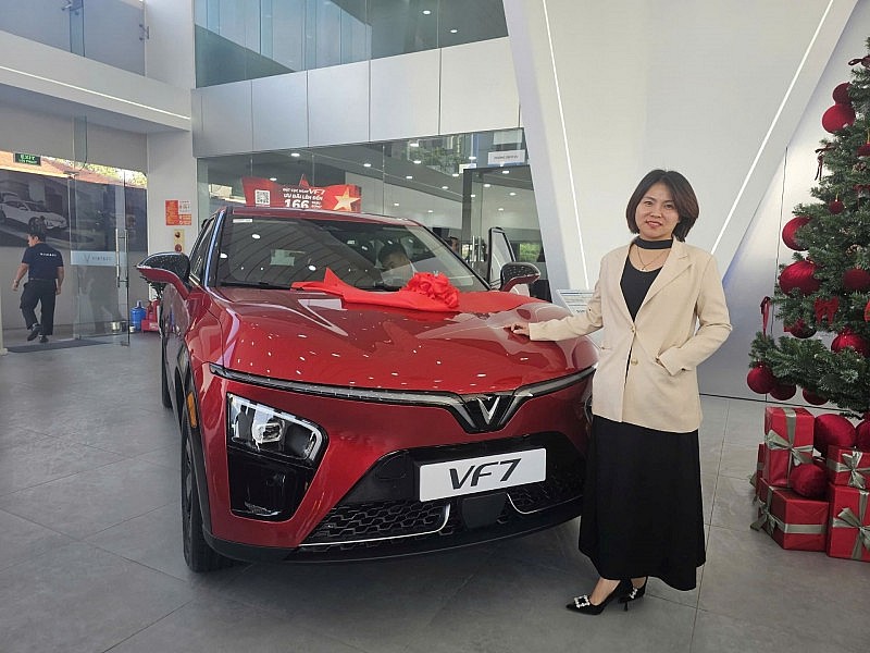 Lập kỷ lục với xưởng dịch vụ thứ 350, VinFast nhận “mưa lời khen” về mạng lưới hậu mãi khủng nhất Việt Nam Lập kỷ lục với xưởng dịch vụ thứ 350, VinFast nhận “mưa lời khen” về mạng lưới hậu mãi khủng nhất Việt Nam