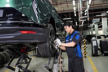 lap ky luc voi xuong dich vu thu 350 vinfast nhan mua loi khen ve mang luoi hau mai khung nhat viet nam