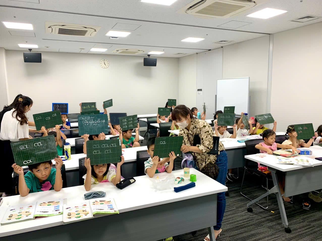 Kết hợp đồng bộ, quyết tâm cao độ để tiếng Việt lan tỏa và bền vững