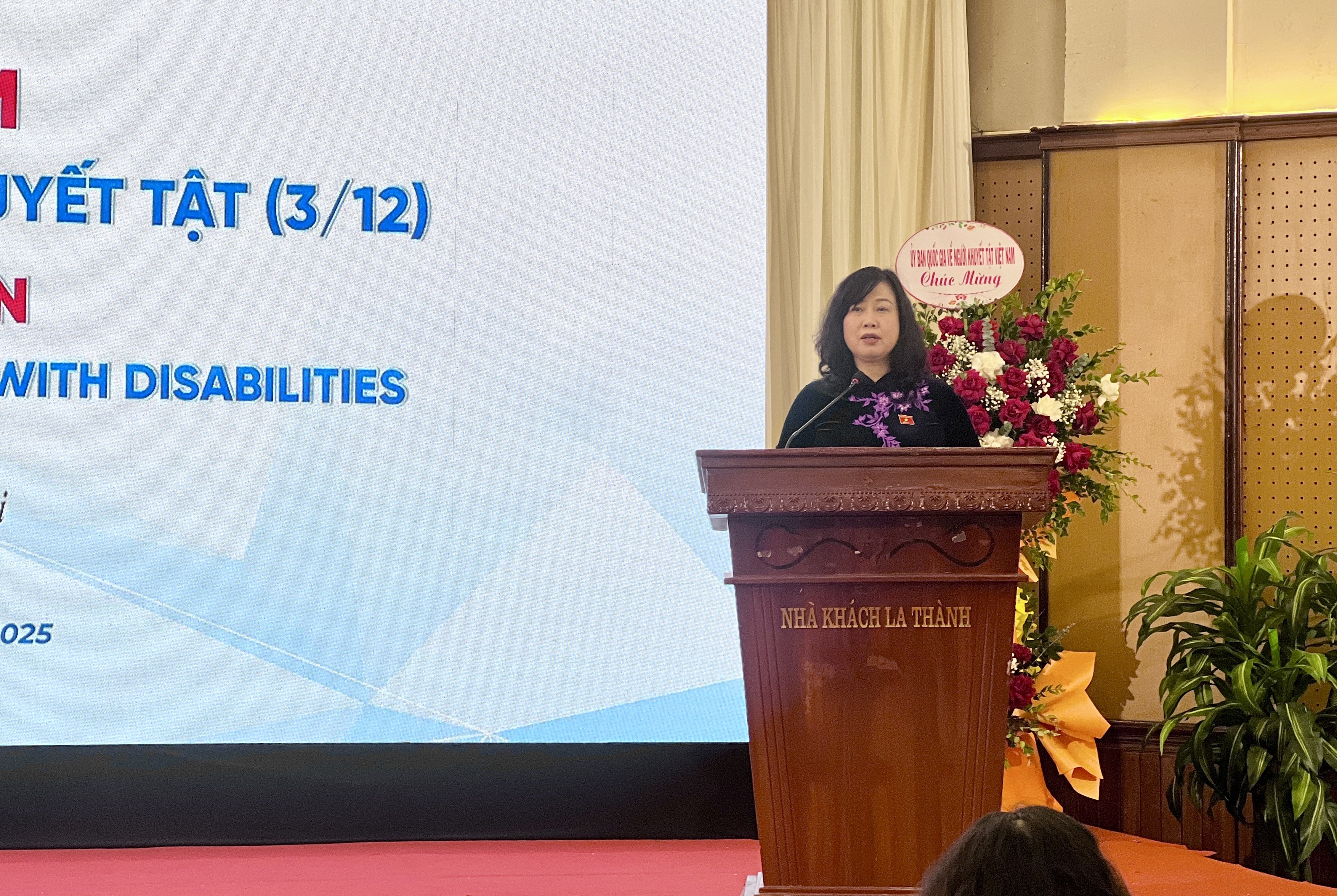 Chung tay vì xã hội không rào cản cho người khuyết tật Chung tay vì xã hội không rào cản cho người khuyết tật