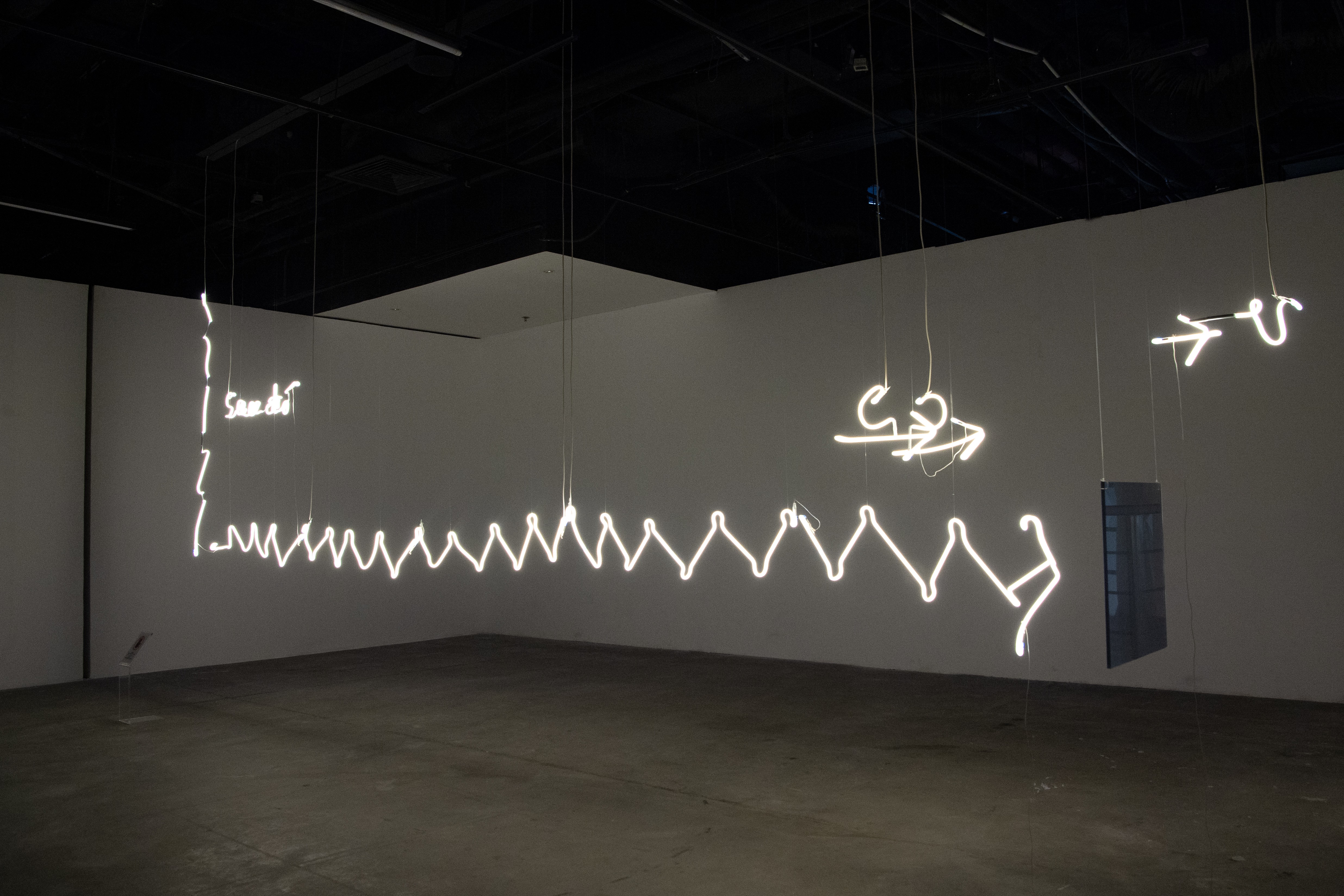 Triển lãm “Tỏa V – Điểm Chạm Khoa Học”: Cuộc đối thoại giữa nghệ thuật và trí tuệ nhân loại Triển lãm “Tỏa V – Điểm Chạm Khoa Học”: Cuộc đối thoại giữa nghệ thuật và trí tuệ nhân loại