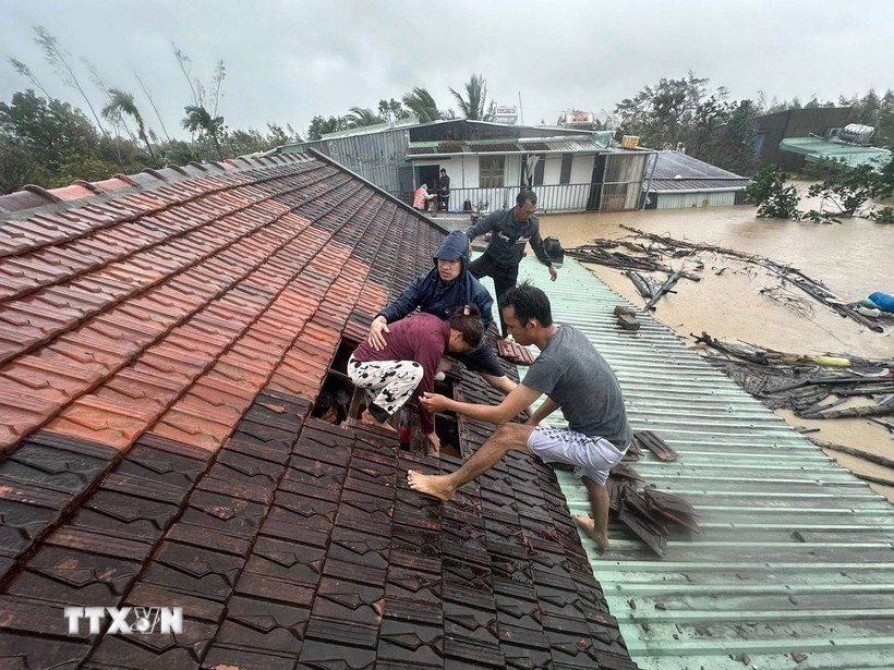 Sẵn sàng hoàn thành xây dựng hơn 1.600 căn nhà mới cho người dân trước Tết Nguyên đán Sẵn sàng hoàn thành xây dựng hơn 1.600 căn nhà mới cho người dân trước Tết Nguyên đán