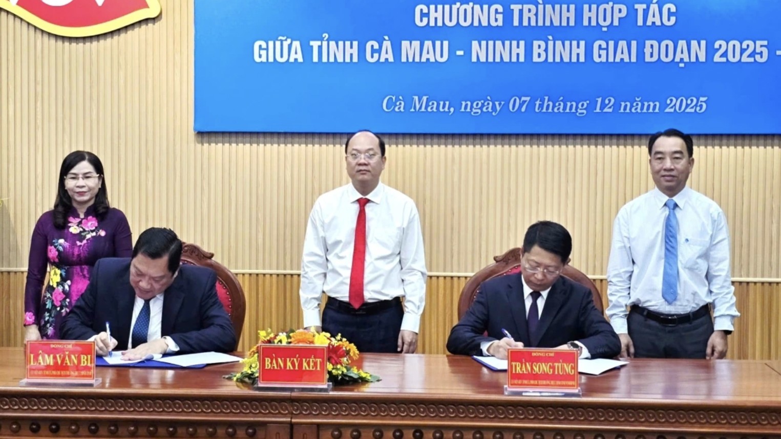 ca mau va ninh binh kien tao dong luc tang truong moi giai doan 2025 2030