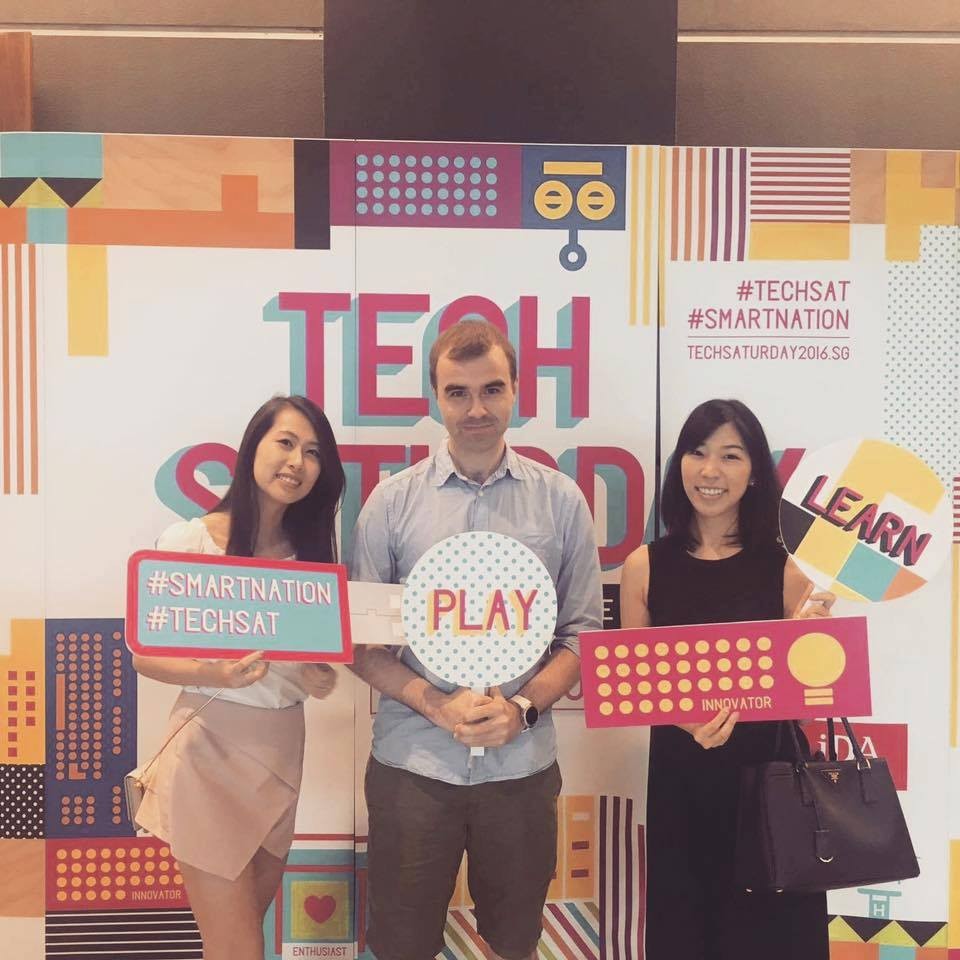 Ba cây bút nước ngoài viết văn bằng tiếng Việt