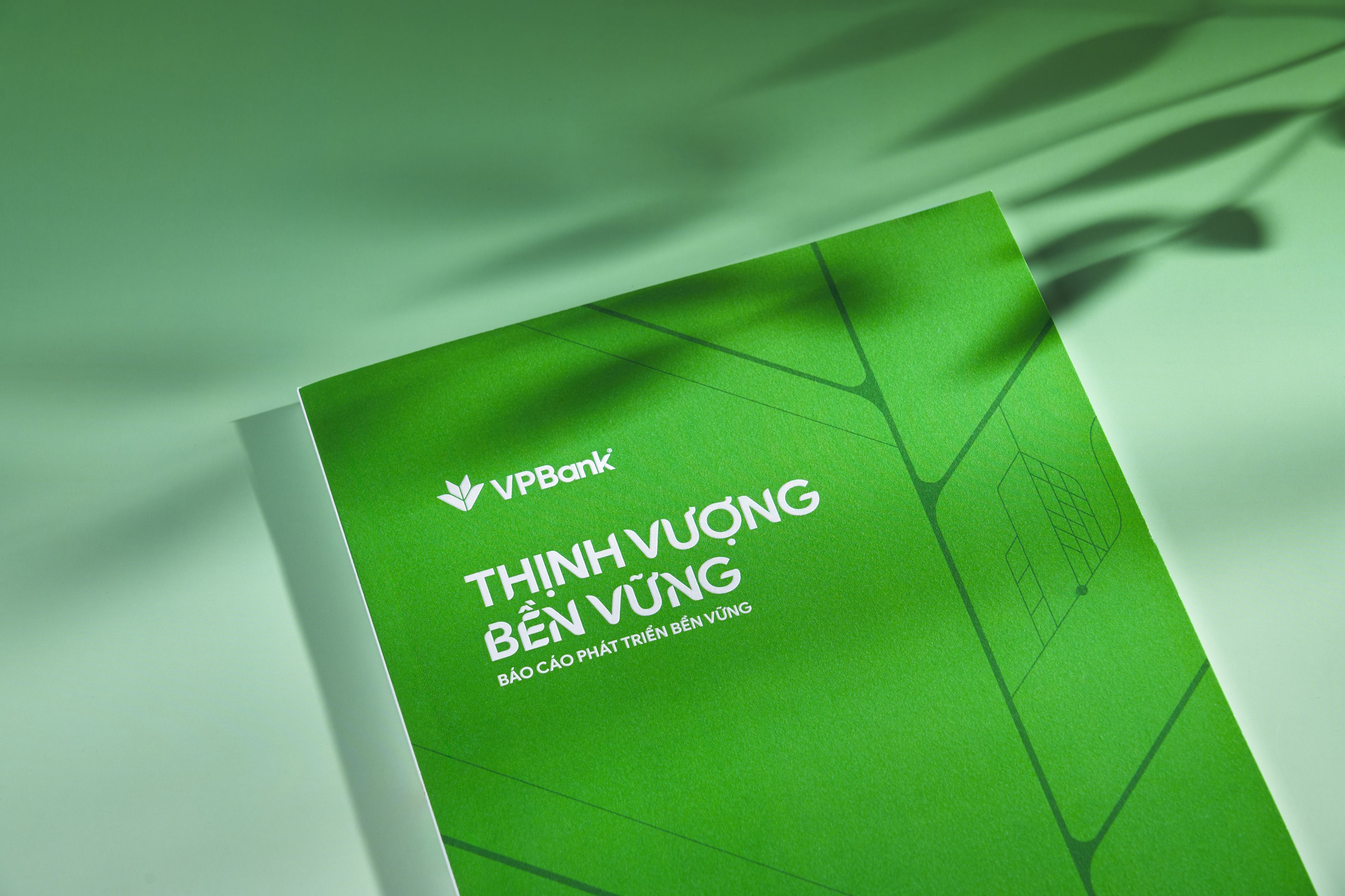 VPBank là ngân hàng duy nhất nhận hai giải thưởng tại VLCA 2025