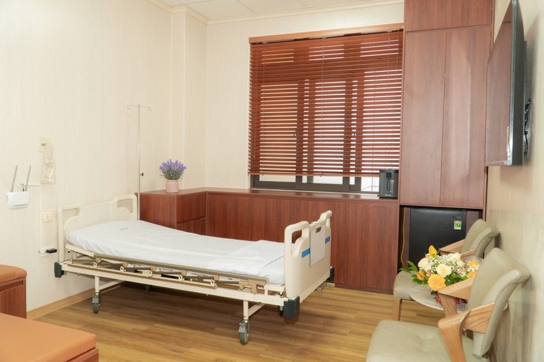 GELEX trao tặng trang thiết bị y tế và hỗ trợ nâng cấp phòng bệnh tại tỉnh Nghệ An- Ảnh 3. GELEX trao tặng trang thiết bị y tế và hỗ trợ nâng cấp phòng bệnh tại tỉnh Nghệ An- Ảnh 3.