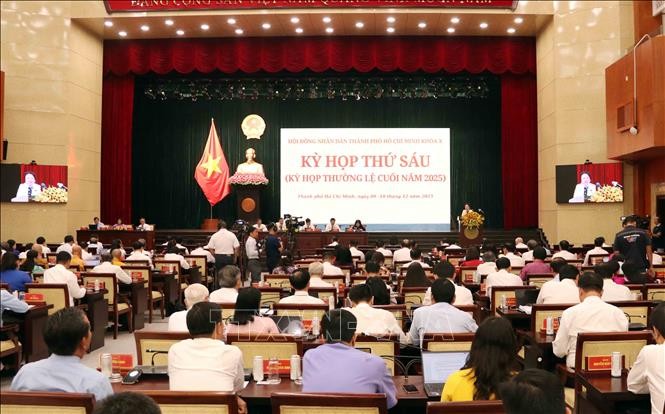 Phiên bế mạc Kỳ họp thứ 6, Hội đồng Nhân dân thành phố Hồ Chí Minh khóa X. (Ảnh: TTXVN) Phiên bế mạc Kỳ họp thứ 6, Hội đồng Nhân dân thành phố Hồ Chí Minh khóa X. (Ảnh: TTXVN)