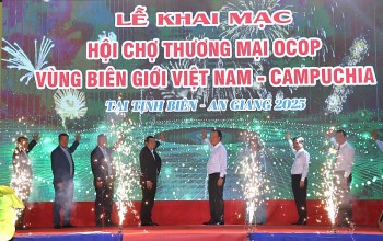 khai mac hoi cho thuong mai ocop vung bien gioi viet nam campuchia