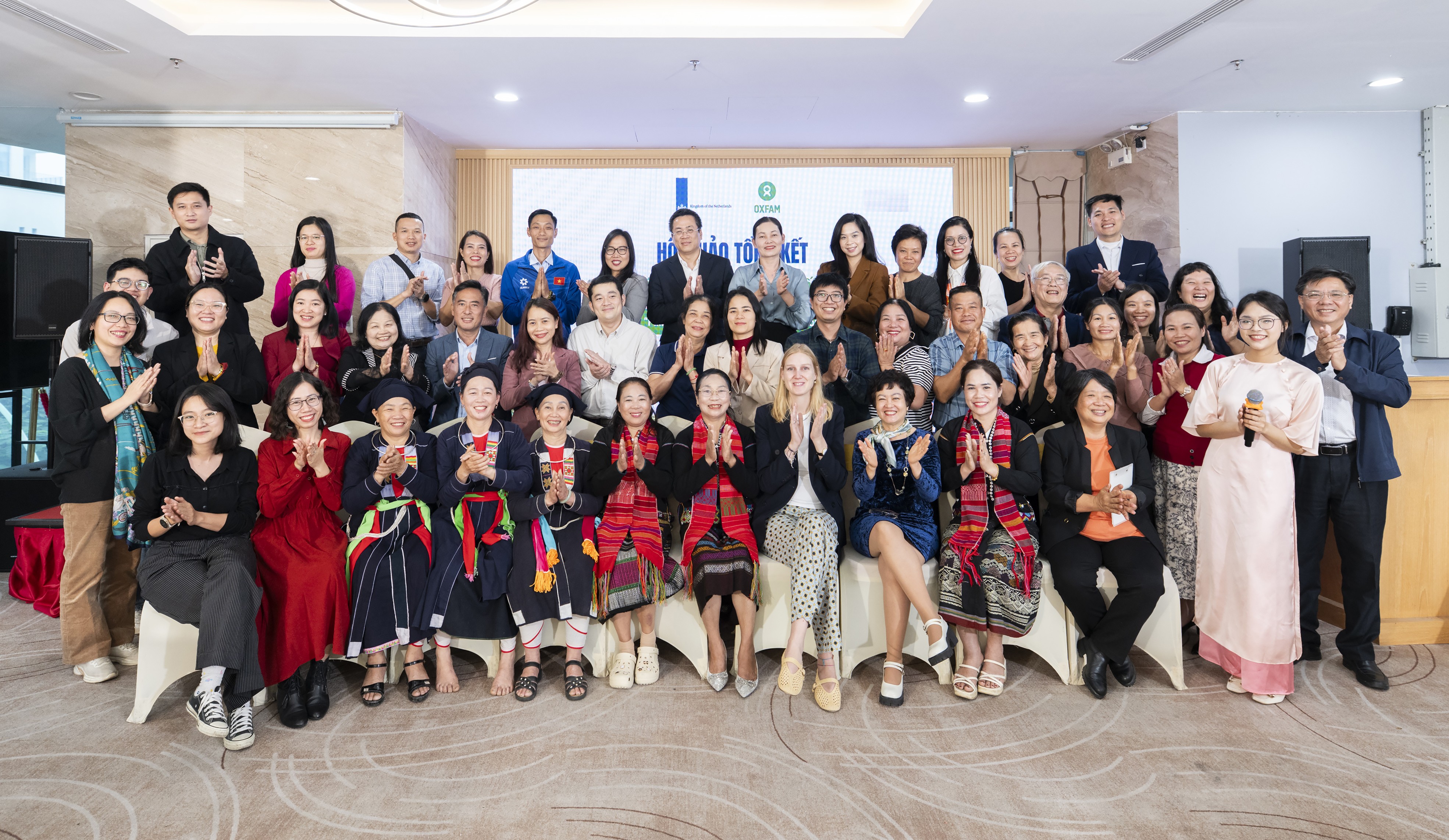 Oxfam lan tỏa tri thức bản địa, mở đường sinh kế bền vững Oxfam lan tỏa tri thức bản địa, mở đường sinh kế bền vững