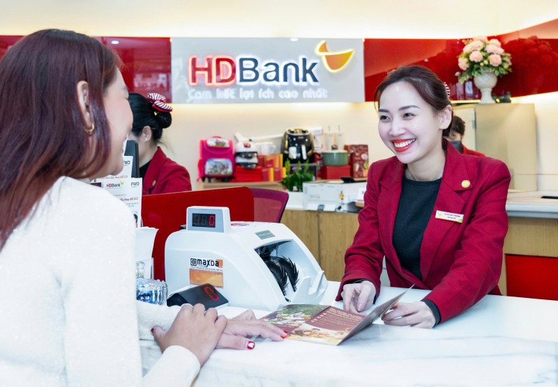 Cơ hội nhận giải thưởng 3 tỷ đồng khi gửi tiết kiệm tại HDBank trong mùa lễ hội cuối năm Cơ hội nhận giải thưởng 3 tỷ đồng khi gửi tiết kiệm tại HDBank trong mùa lễ hội cuối năm