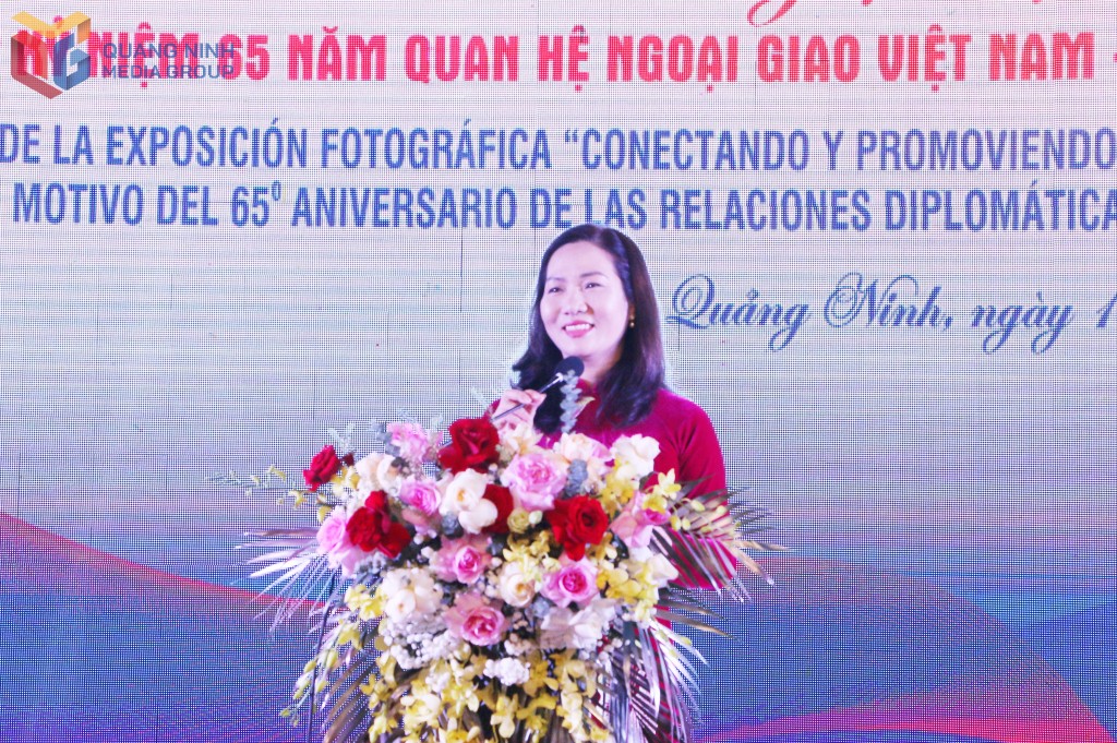 Khai mạc triển lãm ảnh “Kết nối và lan tỏa tình hữu nghị Việt Nam - Cuba”