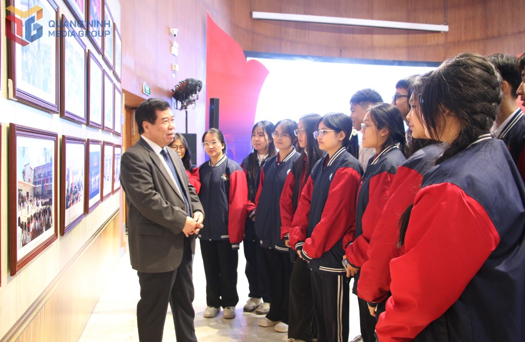 Khai mạc triển lãm ảnh “Kết nối và lan tỏa tình hữu nghị Việt Nam - Cuba”