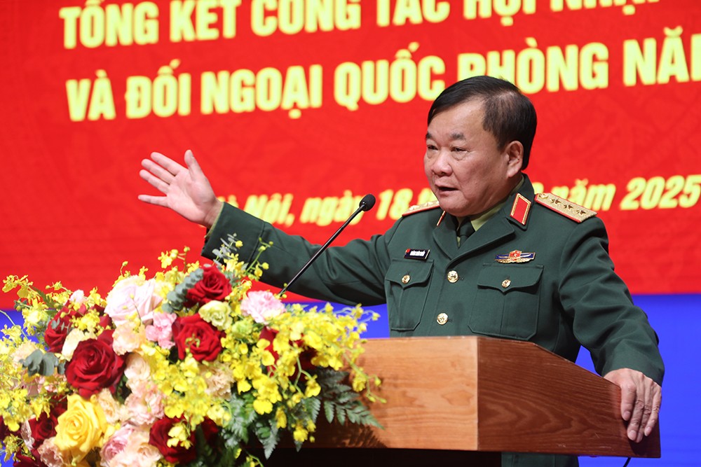 Thượng tướng Hoàng Xuân Chiến, Ủy viên Trung ương Đảng, Thứ trưởng Bộ Quốc phòng Thượng tướng Hoàng Xuân Chiến, Ủy viên Trung ương Đảng, Thứ trưởng Bộ Quốc phòng