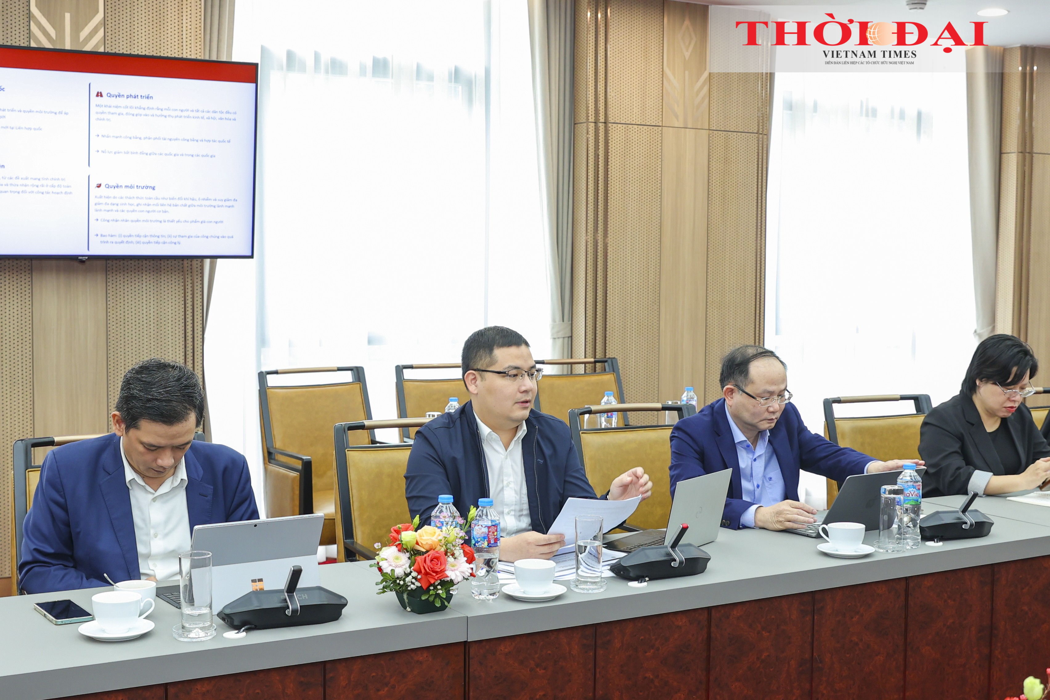 Caác đại biểu trao đổi và thảo luận tại Hội thảo. (Ảnh: Đinh Hòa) Caác đại biểu trao đổi và thảo luận tại Hội thảo. (Ảnh: Đinh Hòa)