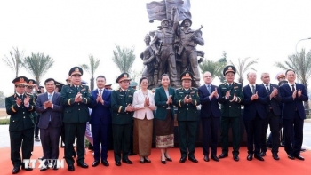 khanh thanh cong trinh khu bieu tuong tinh doan ket huu nghi va tri an quoc te