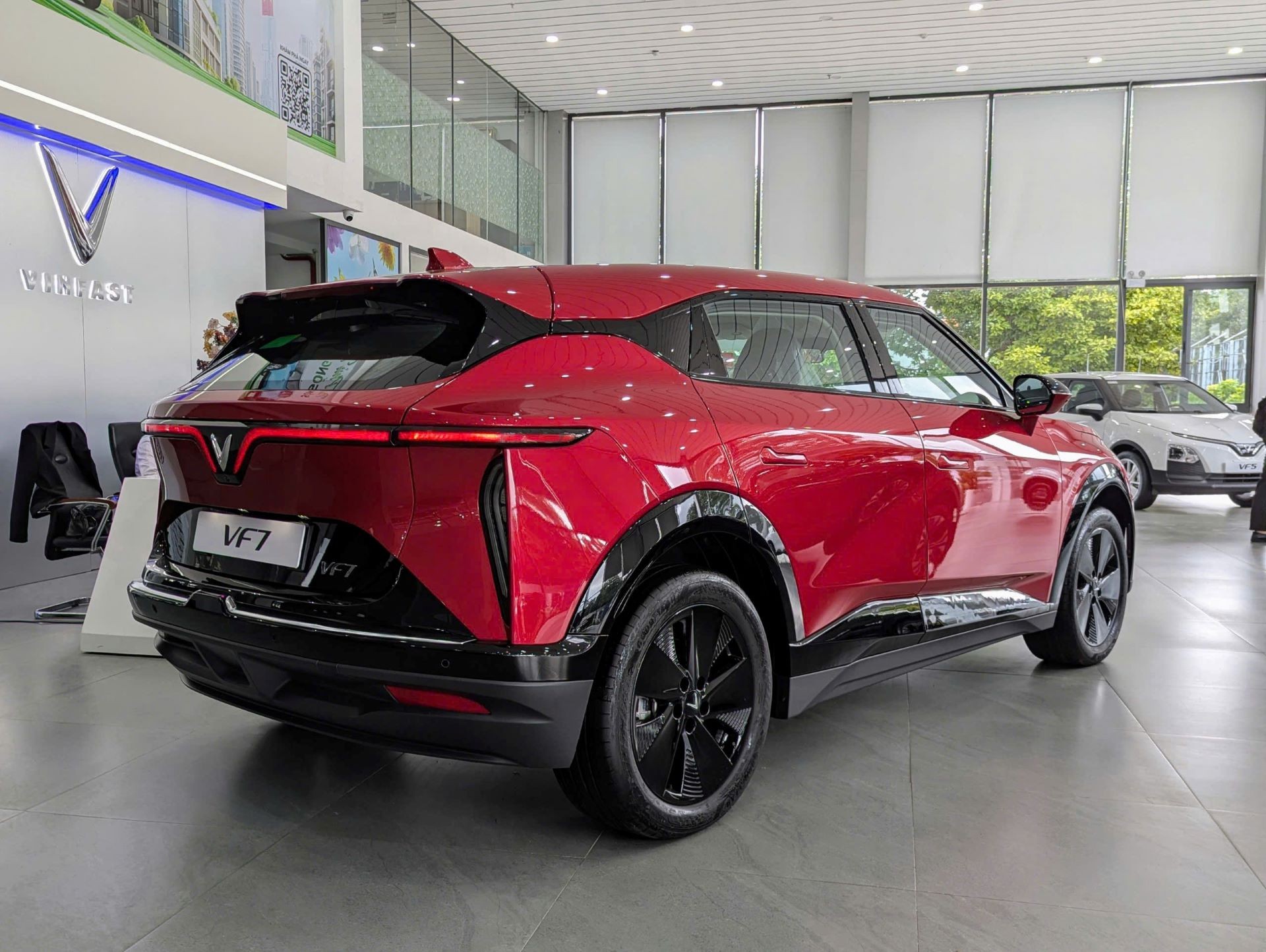 Ưu đãi khủng dịp cuối năm, cơ hội sở hữu VF 7 Eco – “nhà vô địch kép” của phân khúc C-SUV Ưu đãi khủng dịp cuối năm, cơ hội sở hữu VF 7 Eco – “nhà vô địch kép” của phân khúc C-SUV