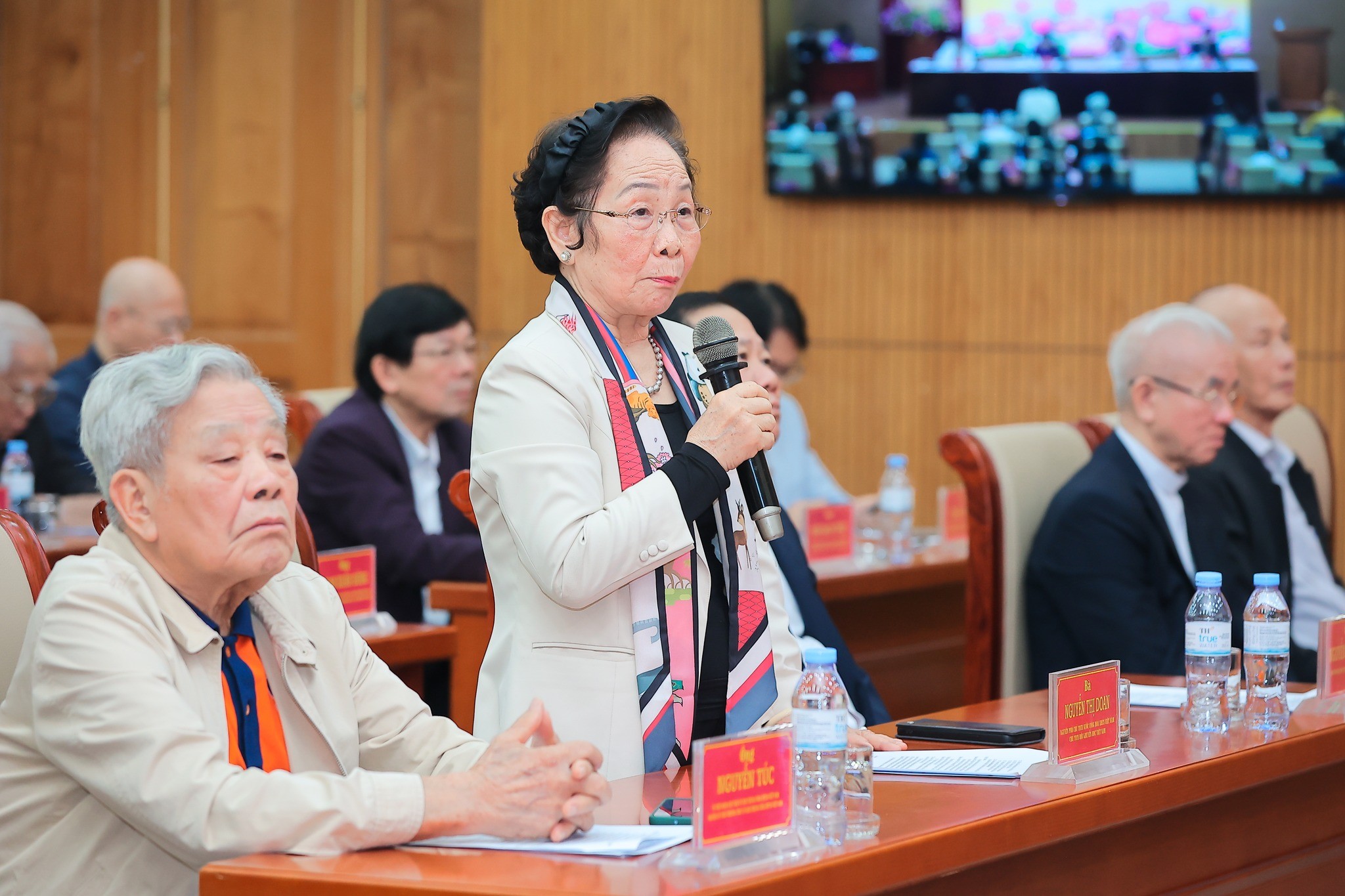 Đại biểu thảo luận tại Hội nghị. (Ảnh: Hoài Nam) Đại biểu thảo luận tại Hội nghị. (Ảnh: Hoài Nam)