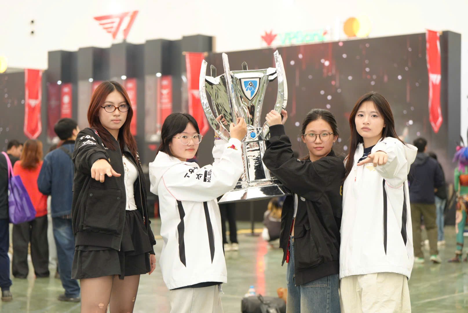 Nhiều đặc quyền chưa từng có cho fan T1 và Faker tại Việt Nam