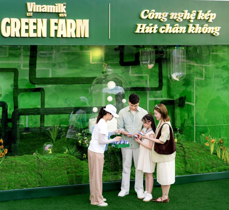 Không gian trải nghiệm đa giác quan của Vinamilk Green Farm gây ấn tượng mạnh với người tiêu dùng và giới sáng tạo (Ảnh: Minh Anh). Không gian trải nghiệm đa giác quan của Vinamilk Green Farm gây ấn tượng mạnh với người tiêu dùng và giới sáng tạo (Ảnh: Minh Anh).