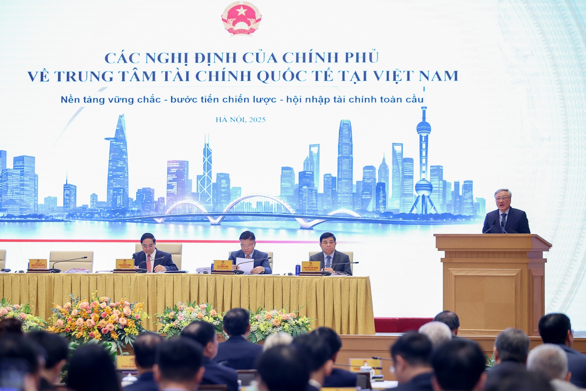 Quyết tâm đưa Trung tâm Tài chính quốc tế Việt Nam phát triển nhanh, bền vững, bắt kịp với các trung tâm tài chính quốc tế toàn cầu