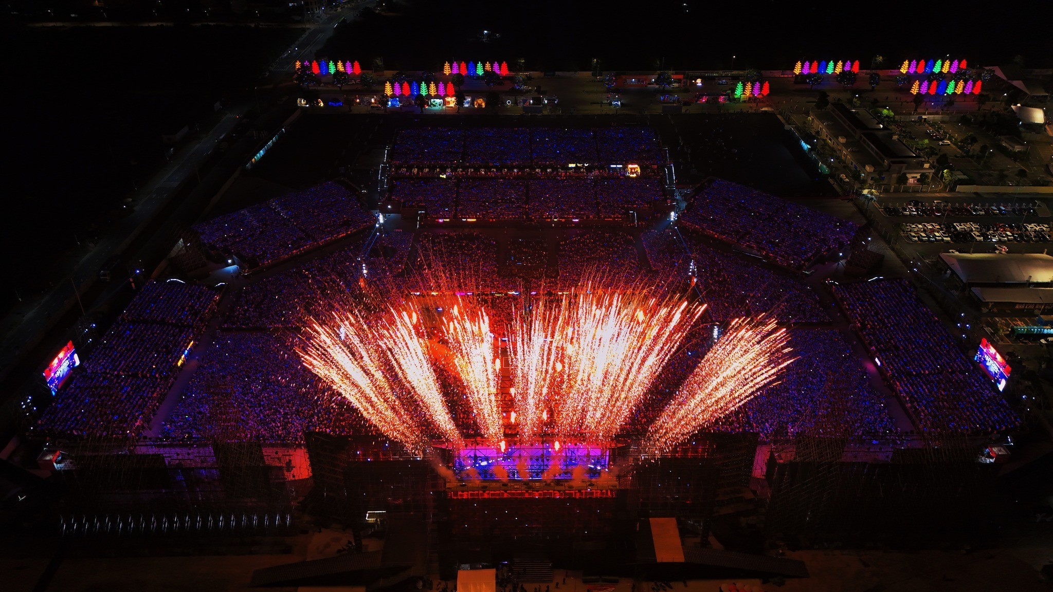 Gần 95.000 người “cháy hết mình” trong ngày diễn ra Y-Concert, Ocean City khẳng định tọa độ “khó thay thế” trên bản đồ giải trí Việt Nam Gần 95.000 người “cháy hết mình” trong ngày diễn ra Y-Concert, Ocean City khẳng định tọa độ “khó thay thế” trên bản đồ giải trí Việt Nam